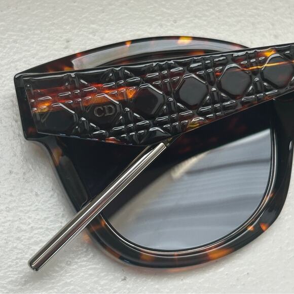 Christian Dior Very Dior1N Sunglasses Tortoise with Grey Lenses NEW w/o Tags main image 10